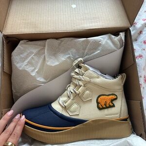 BRAND NEW SOREL “Varsity Pack” boot